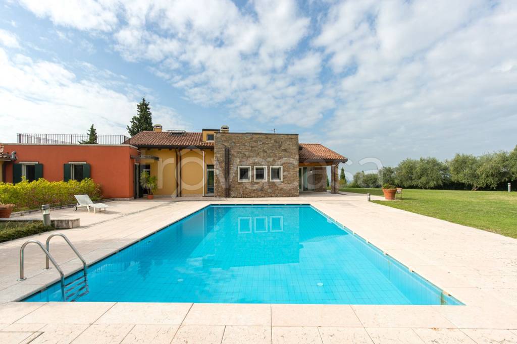 casa indipendente in vendita a Sant'Ambrogio di Valpolicella in zona San Giorgio