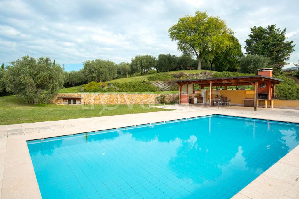 casa indipendente in vendita a Sant'Ambrogio di Valpolicella in zona San Giorgio