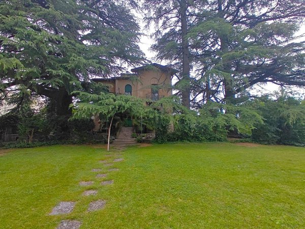 casa indipendente in vendita a Sant'Ambrogio di Valpolicella