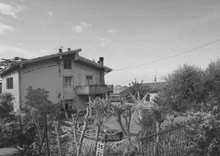 intera palazzina in vendita a Sant'Ambrogio di Valpolicella in zona Domegliara