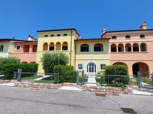 appartamento in vendita a Sant'Ambrogio di Valpolicella
