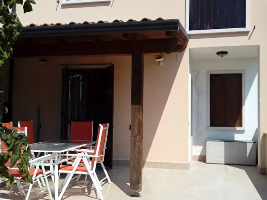 casa indipendente in vendita a Sant'Ambrogio di Valpolicella in zona Domegliara