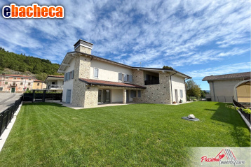 casa indipendente in vendita a Sant'Ambrogio di Valpolicella