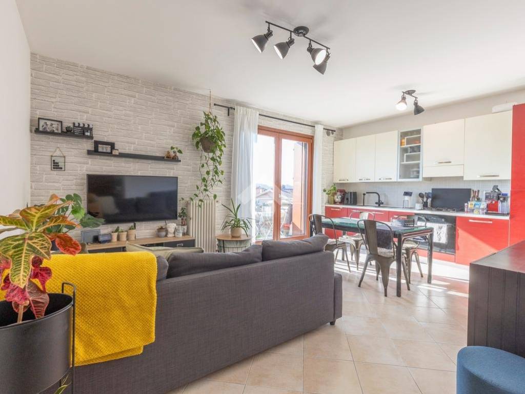 appartamento in vendita a Sant'Ambrogio di Valpolicella in zona Domegliara