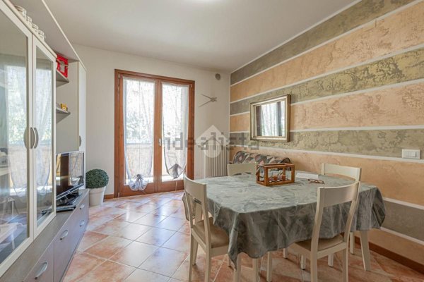appartamento in vendita a Sant'Ambrogio di Valpolicella in zona Domegliara
