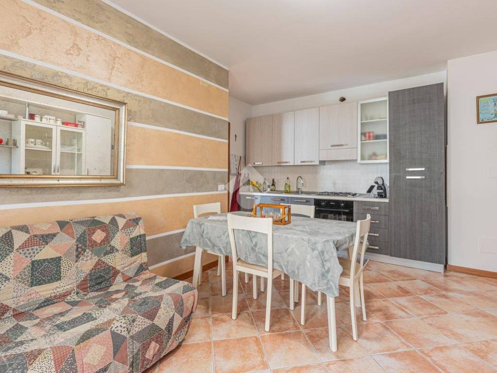 appartamento in vendita a Sant'Ambrogio di Valpolicella in zona Domegliara