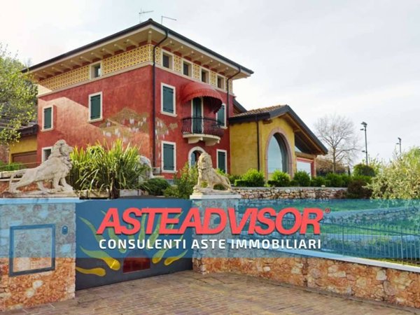 casa indipendente in vendita a Sant'Ambrogio di Valpolicella