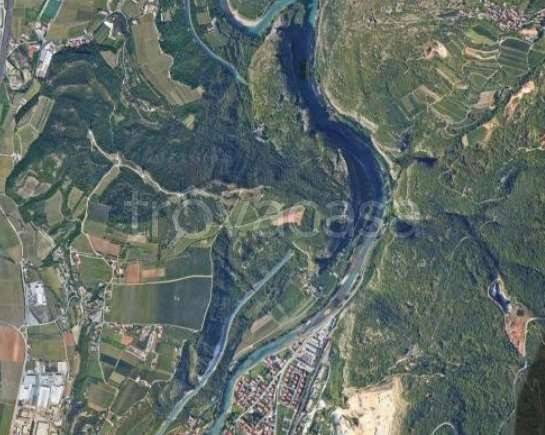 terreno agricolo in vendita a Sant'Ambrogio di Valpolicella in zona Monte