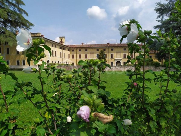 appartamento in vendita a Sant'Ambrogio di Valpolicella in zona Domegliara