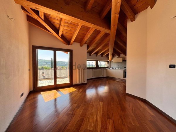 appartamento in vendita a Sant'Ambrogio di Valpolicella