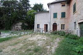 casale in vendita a Sant'Ambrogio di Valpolicella in zona Gargagnago