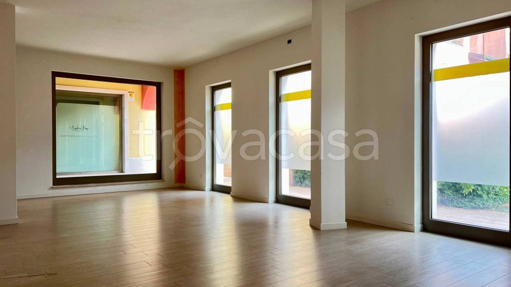 negozio in vendita a Sant'Ambrogio di Valpolicella