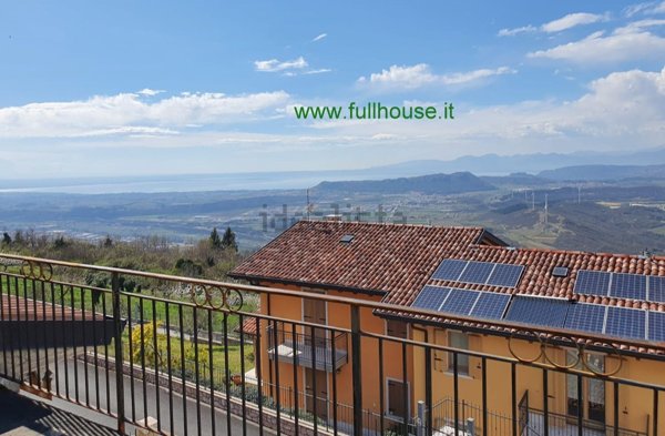 casa indipendente in vendita a Sant'Ambrogio di Valpolicella