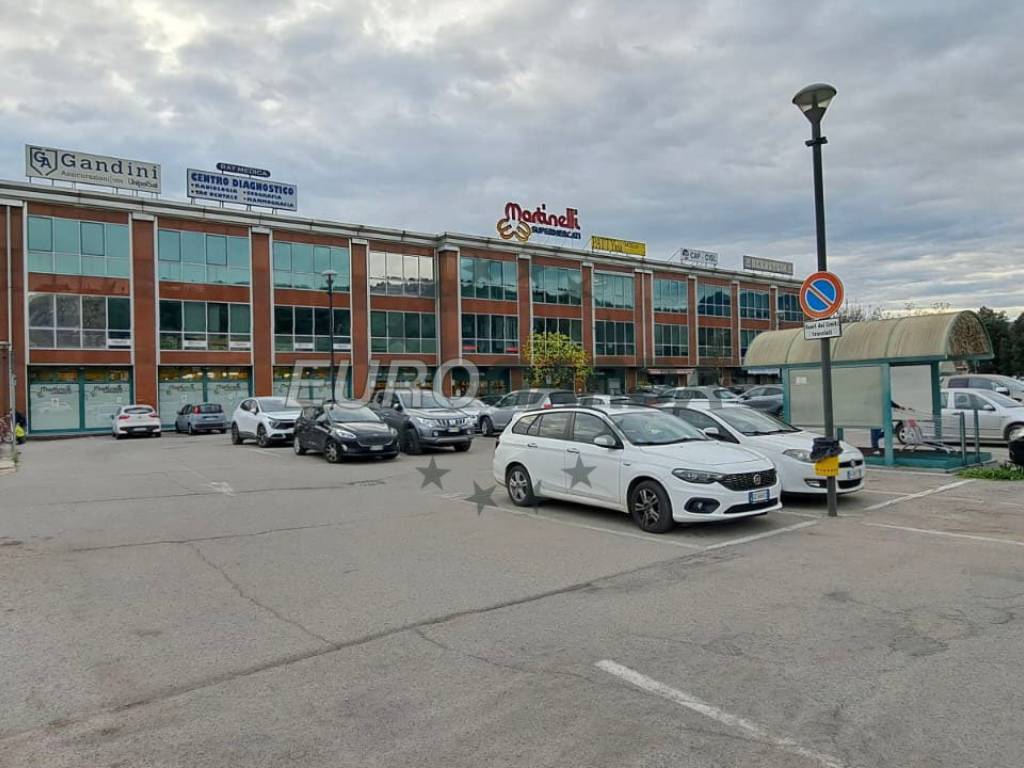 ufficio in vendita a Sant'Ambrogio di Valpolicella in zona Domegliara