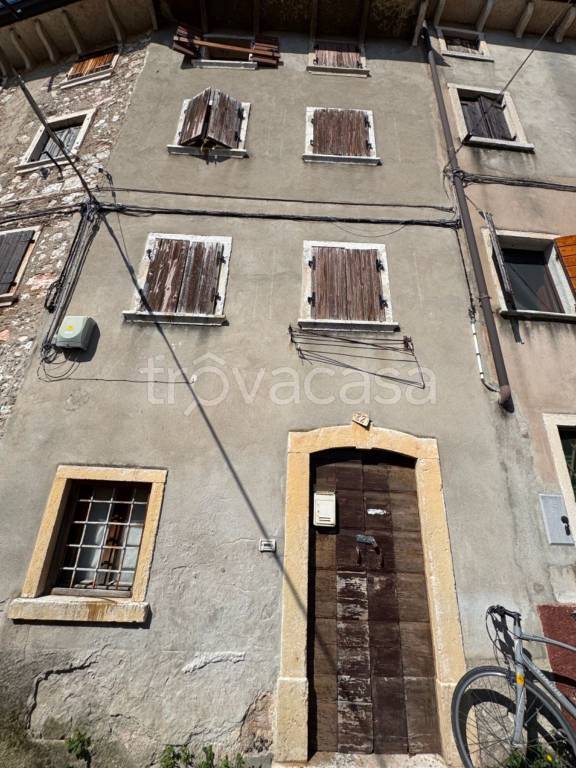 casa indipendente in vendita a Sant'Ambrogio di Valpolicella