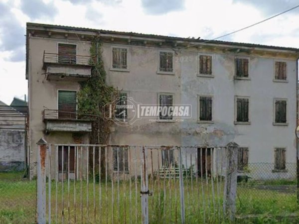 appartamento in vendita a Sant'Ambrogio di Valpolicella in zona Domegliara