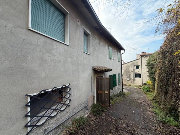 casa indipendente in vendita a Sant'Ambrogio di Valpolicella