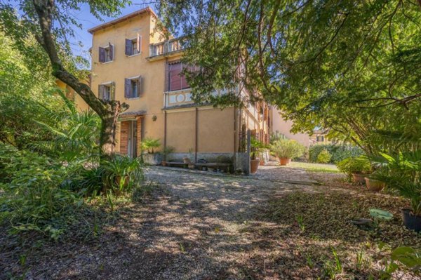 casa indipendente in vendita a Sant'Ambrogio di Valpolicella in zona Gargagnago