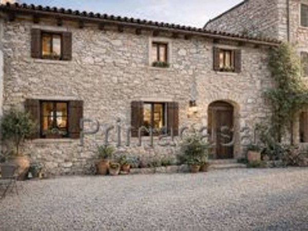 casale in vendita a Sant'Ambrogio di Valpolicella in zona Monte