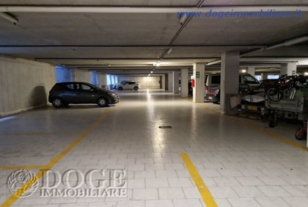 quadrivano in vendita a Sant'Ambrogio di Valpolicella in zona Domegliara