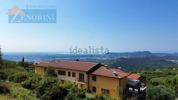 bifamiliare in vendita a Sant'Ambrogio di Valpolicella in zona Monte