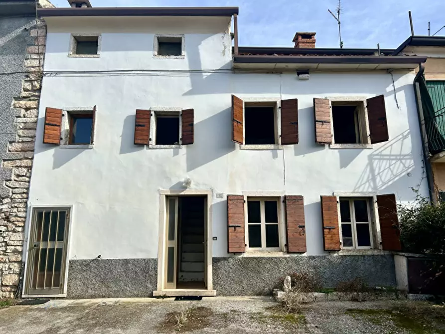 casa indipendente in vendita a Sant'Ambrogio di Valpolicella in zona Monte