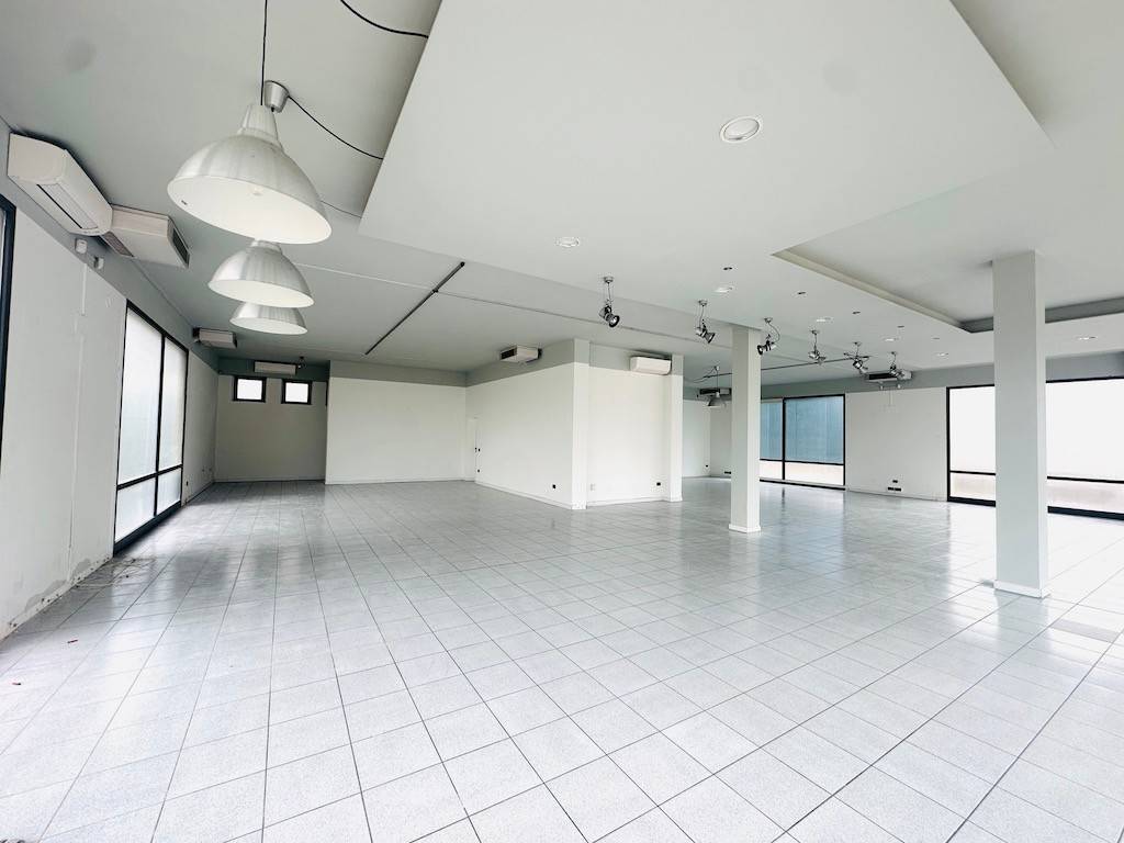 negozio in vendita a Sant'Ambrogio di Valpolicella