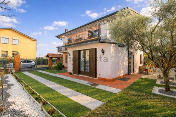 casa indipendente in vendita a Sant'Ambrogio di Valpolicella