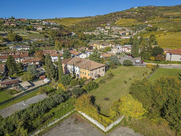 casa indipendente in vendita a Sant'Ambrogio di Valpolicella
