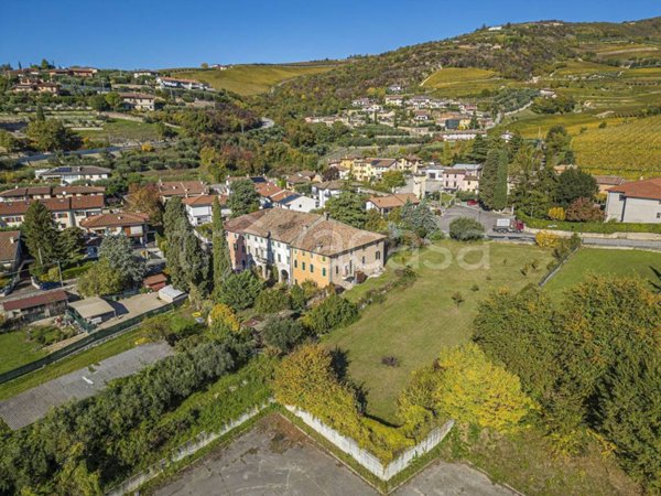 casa indipendente in vendita a Sant'Ambrogio di Valpolicella