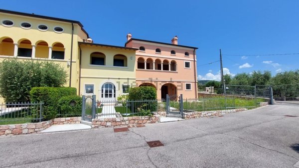 appartamento in vendita a Sant'Ambrogio di Valpolicella