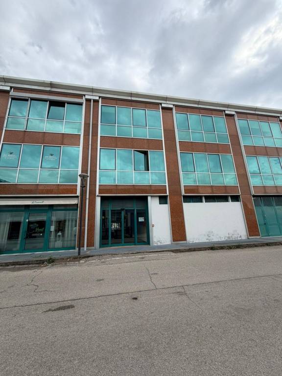 negozio in vendita a Sant'Ambrogio di Valpolicella