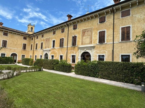 appartamento in vendita a Sant'Ambrogio di Valpolicella in zona Domegliara