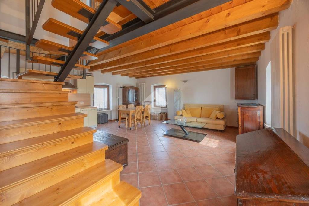 appartamento in vendita a Sant'Ambrogio di Valpolicella in zona San Giorgio