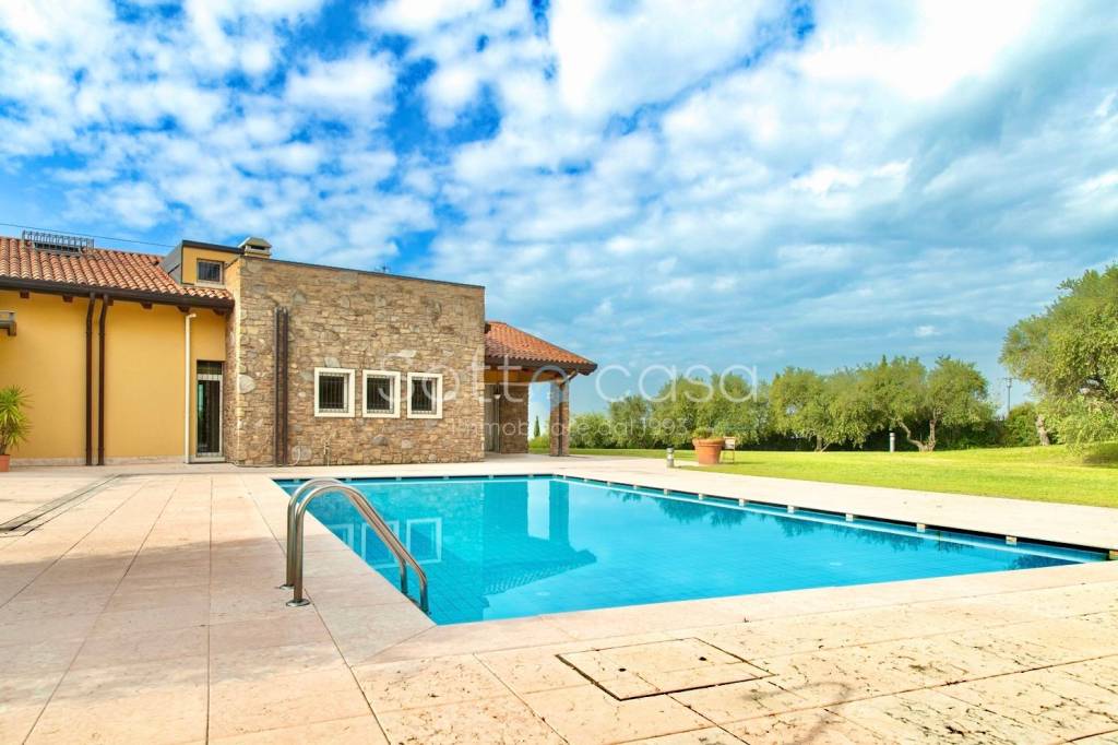casa indipendente in vendita a Sant'Ambrogio di Valpolicella in zona San Giorgio