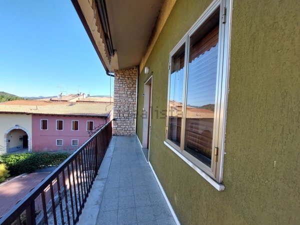 appartamento in vendita a Sant'Ambrogio di Valpolicella in zona Ponton