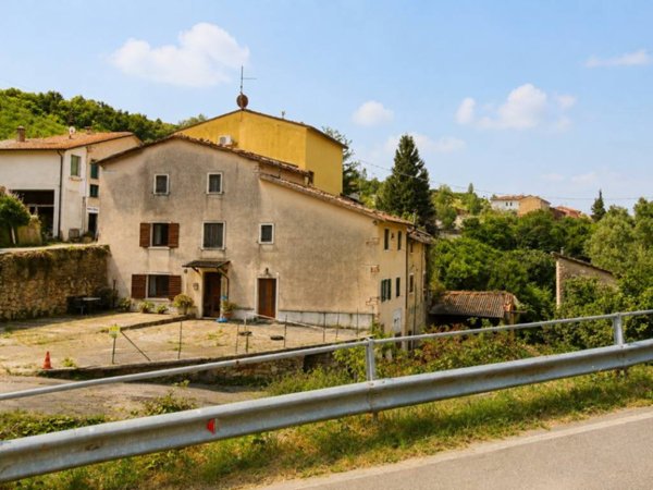 casa indipendente in vendita a Sant'Ambrogio di Valpolicella in zona Monte
