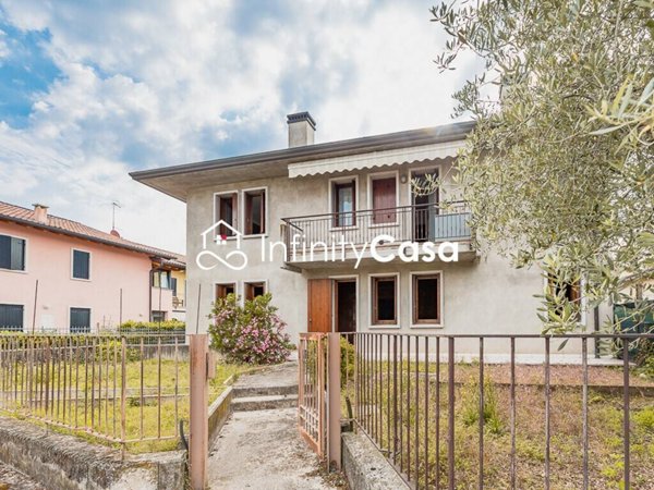appartamento in vendita a Sant'Ambrogio di Valpolicella in zona Domegliara