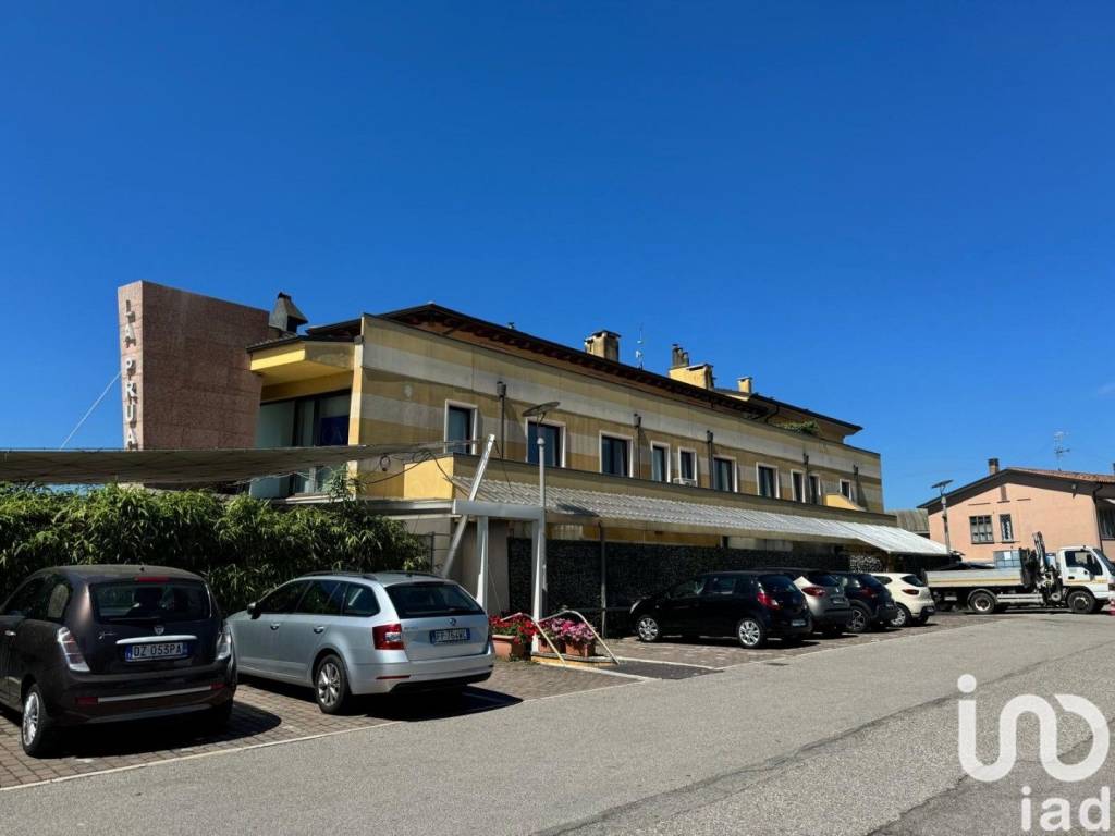 ufficio in vendita a Sant'Ambrogio di Valpolicella in zona Domegliara
