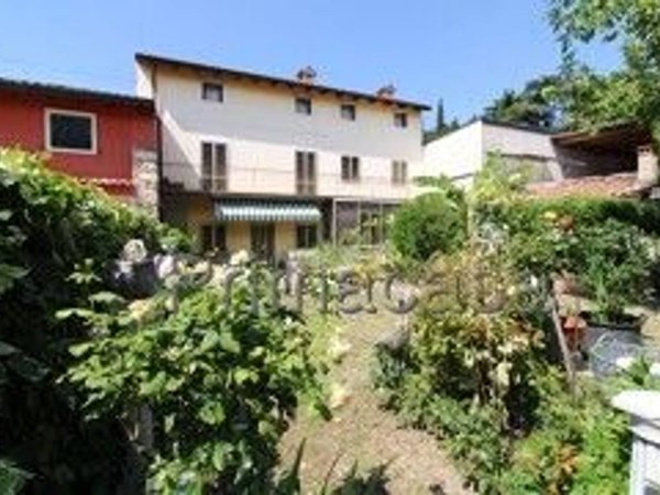 casa indipendente in vendita a Sant'Ambrogio di Valpolicella