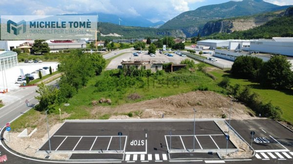 terreno edificabile a Sant'Ambrogio di Valpolicella in zona Domegliara
