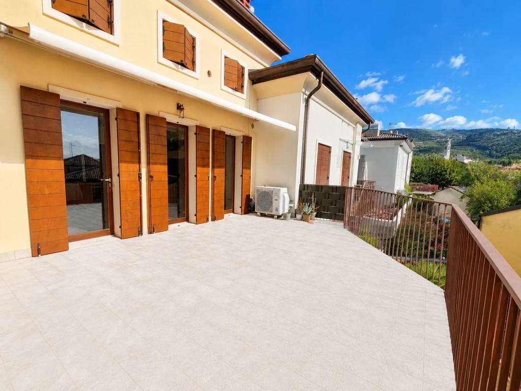 appartamento in vendita a Sant'Ambrogio di Valpolicella