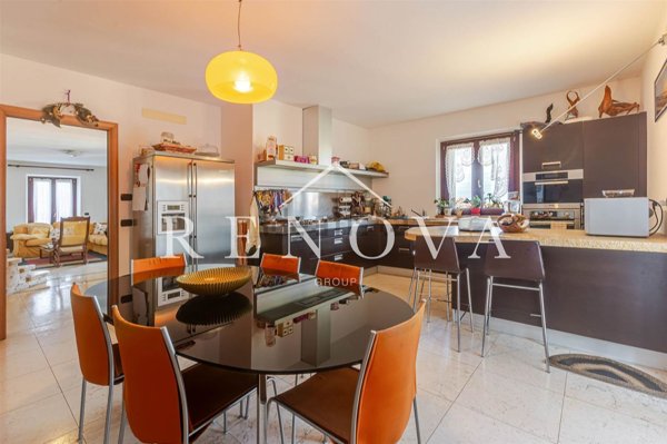 casa indipendente in vendita a Sant'Ambrogio di Valpolicella in zona Monte