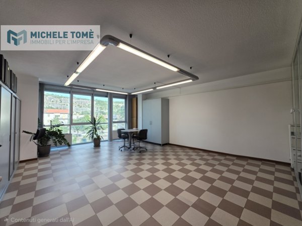 ufficio in vendita a Sant'Ambrogio di Valpolicella in zona Domegliara
