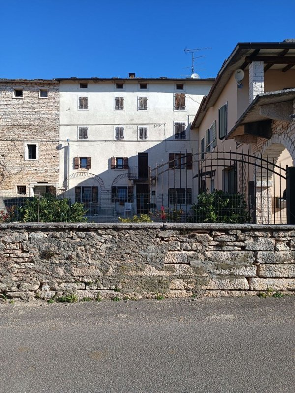 casa indipendente in vendita a Sant'Anna d'Alfaedo
