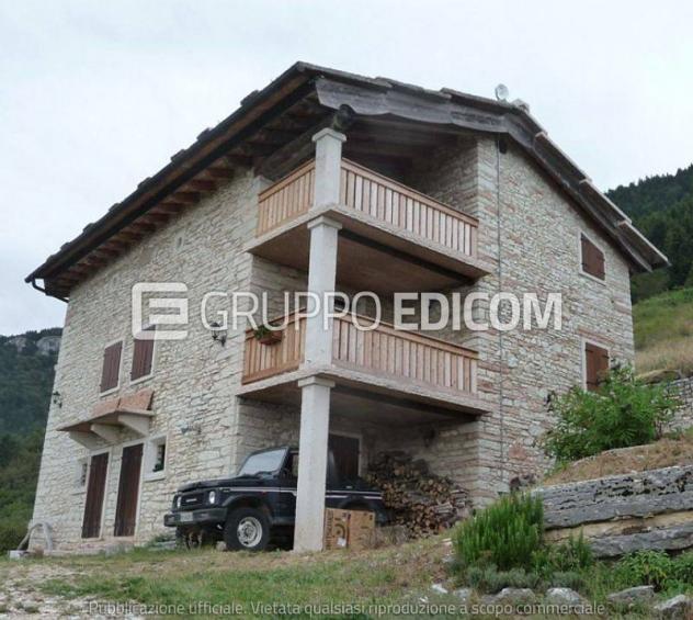 casa indipendente in vendita a Sant'Anna d'Alfaedo