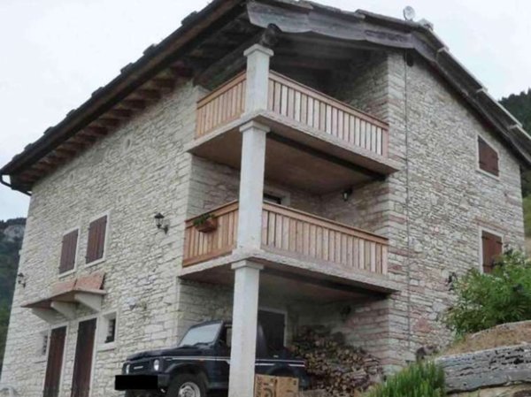 casa indipendente in vendita a Sant'Anna d'Alfaedo