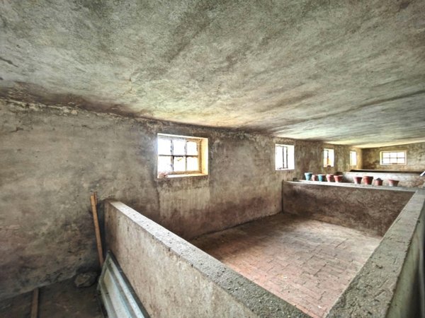 locale di sgombero in vendita a Sant'Anna d'Alfaedo in zona Fosse
