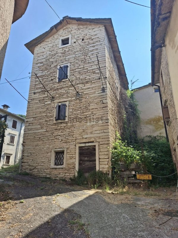 casa indipendente in vendita a Sant'Anna d'Alfaedo