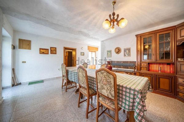 appartamento in vendita a Sant'Anna d'Alfaedo in zona Giare